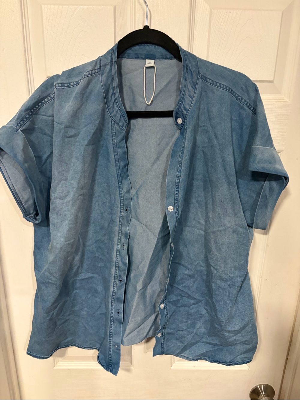 Light Blue Men's Short-Sleeve Button Shirt